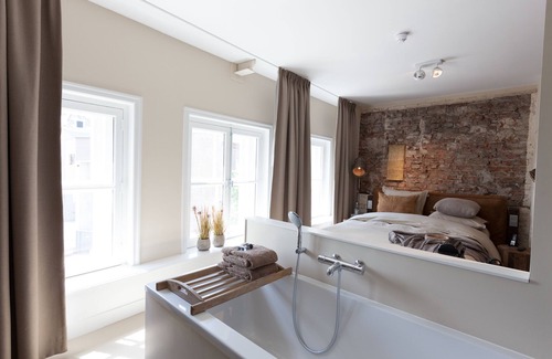 Neude Janskerkhof en Domplein Hotel | Mother Goose Hotel