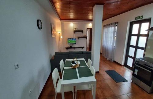 Lajes das Flores Apartamento | Mother-in-Law's House 2
