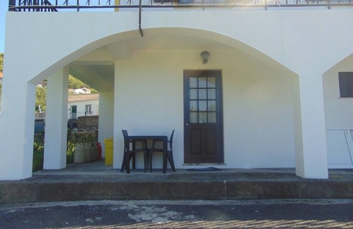 Lajes das Flores Apartamento | Mother-in-law's House 3