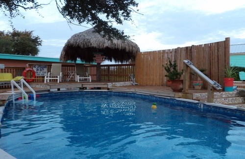 Rockport Casa | Motor Coach, Cold AC, Swimming Pool, Hot Tub, High-Speed Wifi, Pet Friendly!