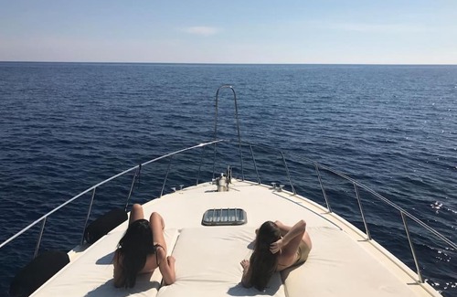 Aegina Town Alquiler De Eote | Motor yacht 45'