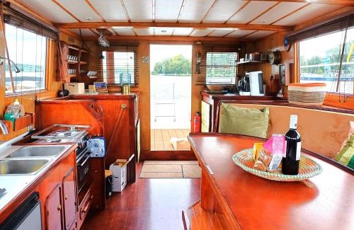 Amsterdam South Alquiler De Eote | Motorjacht At Ease