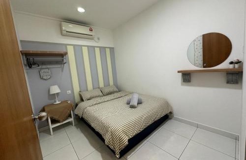Taman Mount Austin Apartamento | Mount Austin Akademik 2 parking spaces 3 double beds