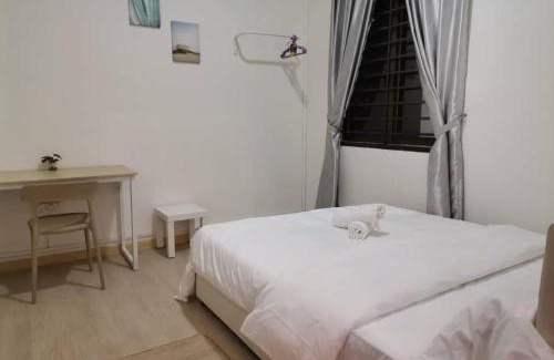 Taman Mount Austin Apartamento | Mount Austin Lake City View Palazio by Natol