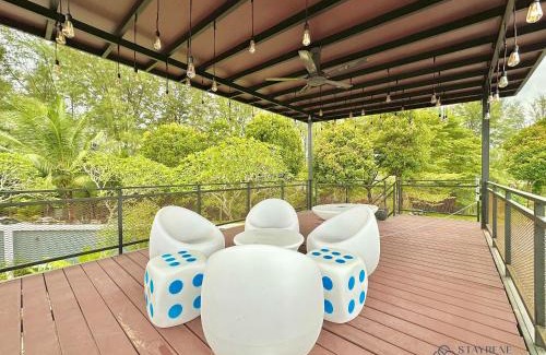 Taman Mount Austin Casa | Mount Austin Landed Homestay 16pax Karaoke Jacuzzi BBQ by Stayrene