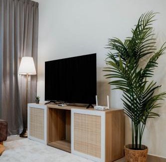 Tebrau Apartamento | Mount Austin Muji Style 4 pax Deluxe Room by Our Stay