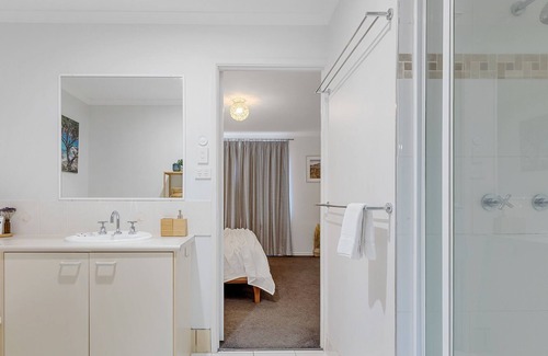 Mount Coolum Casa | Mount Coolum views cosy escape, sleeps 4