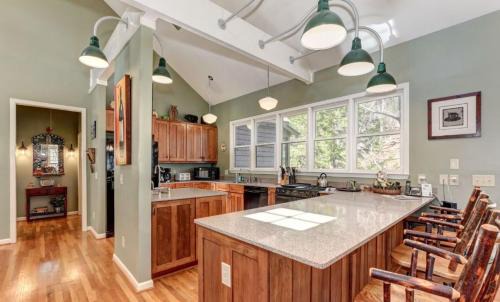 Big Canoe Casa | Mountain Acres Retreat - Relax by the wood fireplace and more