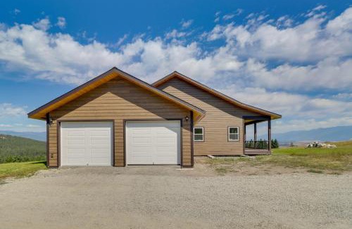 Rexford Casa | Mountain and Lake View Rexford Estate on 28 Acres!