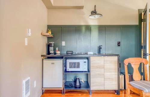 Nehalem Casa | Mountain and River View, Beach Nearby ,Fire Pit