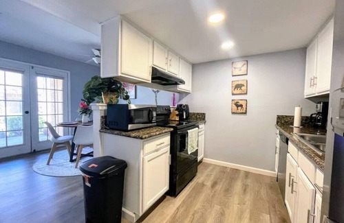 South Mountain Condominio | Mountain Base 2Bd Condo - near Tempe & PHX Airport