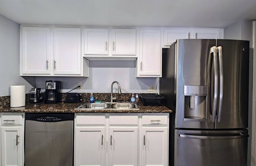 South Mountain Condominio | Mountain Base 2Bd Condo - near Tempe & PHX Airport