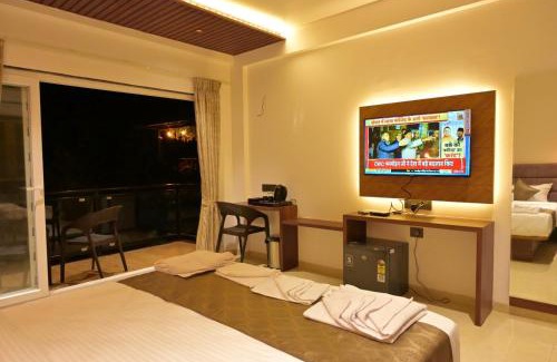 Bhilar Hotel | Mountain Berries Resort
