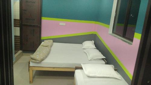 Karnaprayag Casa | Mountain Berry Cafe and Homestay
