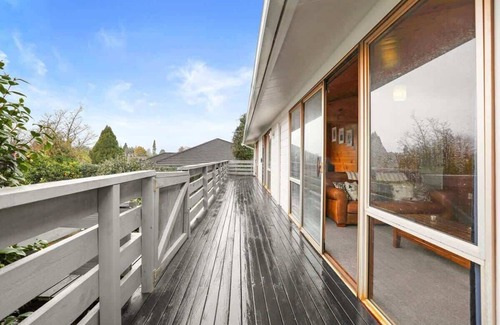 Springfield Casa | Mountain Bike Retreat | Top Location with Spa Pool