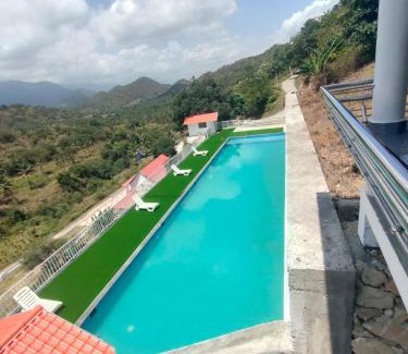 Mannarkkad Complejo | Mountain Breeze Neyyans