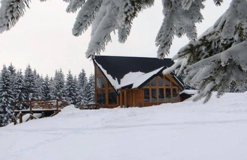 Milici Cabina | Mountain bungalows and a Hobbit House - Jazavčije Rupe