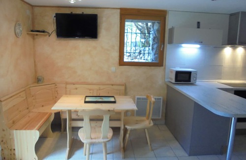 Saint-Martin-Vesubie Chalet De Esquí | Cabina de la montaña sobre el lago Boréon