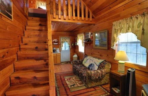 Helen Casa | Mountain Cabin 2B Jacuzzi #10