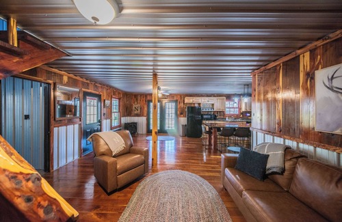 Kuttawa Casa | Mountain Cabin just off Lake Barkley in Kuttawa, KY