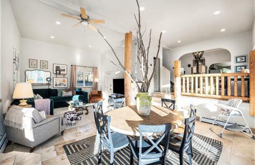 Bailey Casa | Mountain Cabin W Balcony Views & Game Room