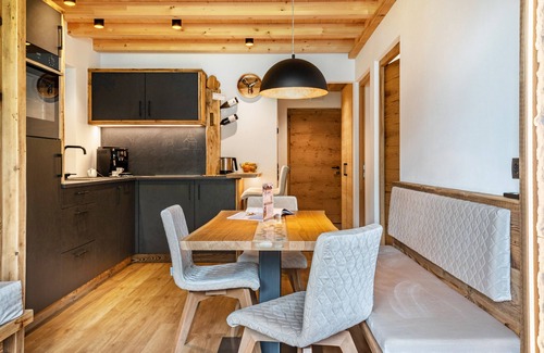 Racines Apartamento | Chalet de montaña "Blosegghof Himmelblick" con vistas a la montaña y nueva bañera de hidromasaje