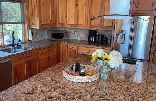 Grand Country Estates Chalet De Esquí | Mountain Chalet in heart of Grand County, Hot Tub, Dogs welcome, Child Friendly