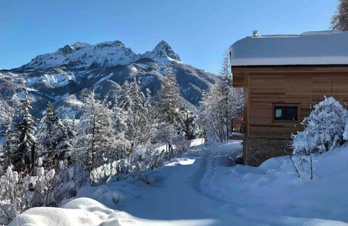 Pra Loup Chalet De Esquí | Mountain chalet near the ski lift at Praloup 1500 in the southern alps