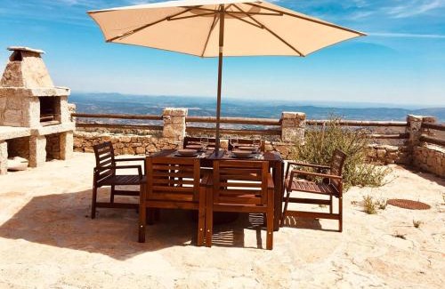 Penhas da Saude Villa | Mountain Chalet
