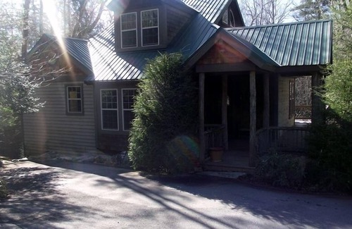 Lake Toxaway Cabaña | Hermosa casa en residencial privado Catatoga Comunidad.