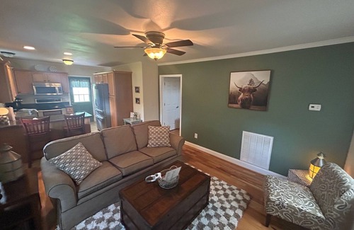 Chickamauga Cabaña | Mountain Cove Farms Resort