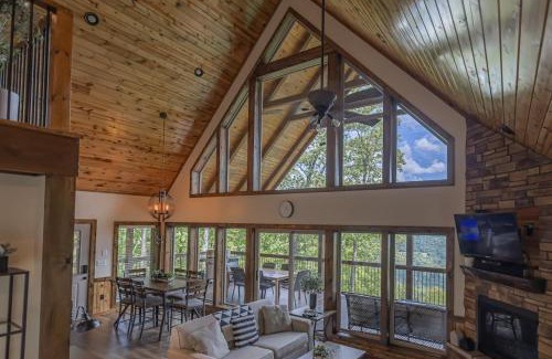 Jasper Casa | Mountain Crest Cabin- Summer Getaway With A Beautiful View