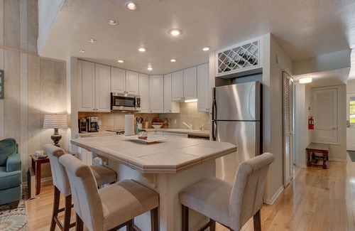 Carnelian Woods Casa | Mountain Dream: 2 dormitorios, 2 BA Townhouse en Carnelian Bay, para 6 personas