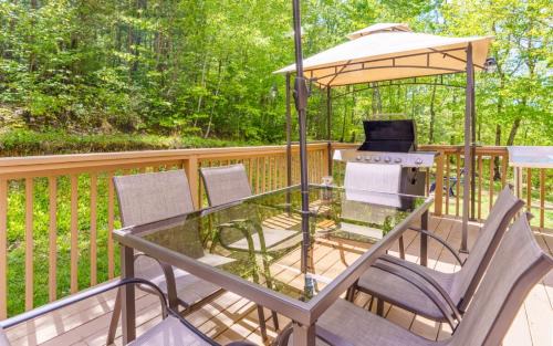 Sevierville Casa | Mountain Dreams 1430 Hot Tub Fire Pit Arcade Game