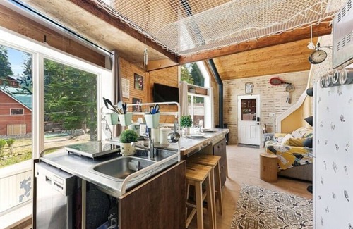 Sunshine Valley Cabina | Mountain Escape Lodge with Sauna