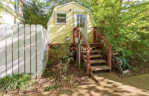 Hatfield Cabaña | Mountain Fork River Resort, Secluded Riverside Getaway