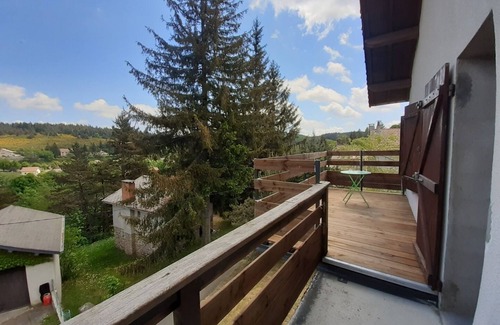 La Bastide-Puylaurent Chalet De Esquí | CHALET DE MONTAÑA ENTRE LOZERE Y ARDECHE DE 4 A 10 PERSONAS