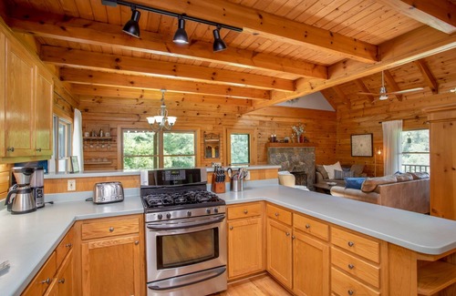 Boone Cabina | Mountain Getaway in Fantastic Location