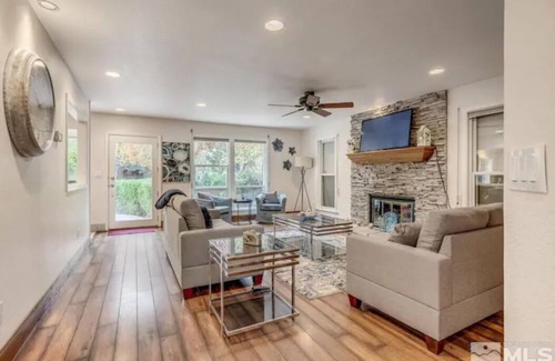 Verdi Casa | Mountain Hideaway-5 Beds-Perfect for Group Retreat