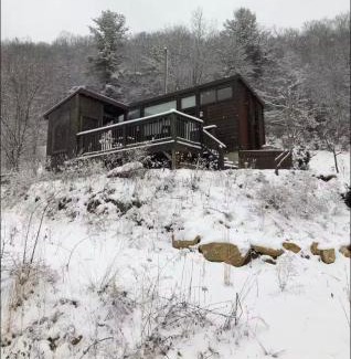 Vilas Casa | Mountain High Aster a tranquil tiny home nestled high in the mountains near Boone, NC