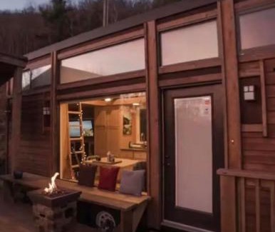 Vilas Casa | Mountain High Aster a tranquil tiny home nestled high in the mountains near Boone, NC