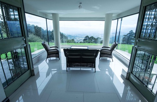 Aserrí Casa | Casa de montaña con vistas al valle de San José