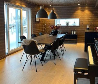 Tromso Casa | Mountain Home With View Near Tromsø
