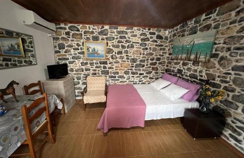 Kymi-Aliveri Casa | Mountain House