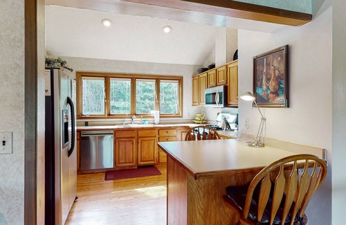 Kalispell Casa | Mountain- & lake-view retreat with private sauna, media room, deck & large yard