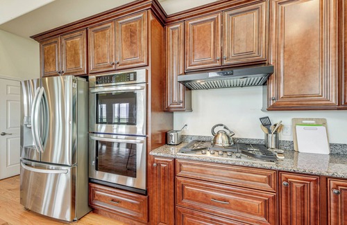 Rexford Casa | Mountain & Lake View: Rexford Estate on 28 Acres!