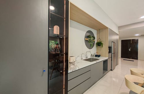 Hulu Kinta Condominio | Mountain & Lake Views' Suite Cycas