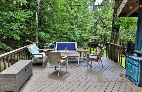 Hensonville Casa | Mountain Lodge w/Hot Tub & Fire Pit