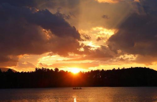 Millinocket Casa | Mountain Majesty - Katahdin View & Soft Sand Beach