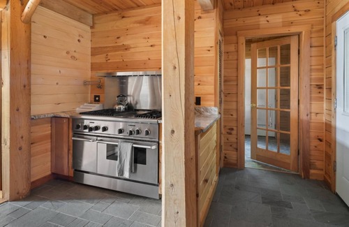 Morrisville Casa | Mountain Majesty: Timber Lodge with Stunning Views